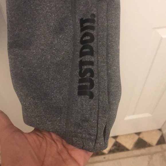 Nike sweat pants - Picture 3 of 6